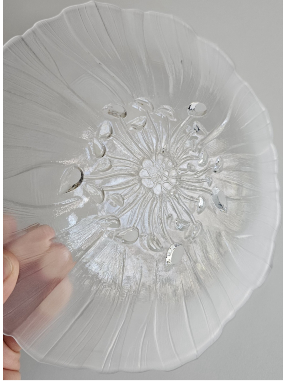 Mats Jonasson Målerås SWEDEN Botanical Anemone "Windflower" Crystal Dinner Plate - Picture 6 of 7